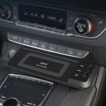 HFC-1051 CAR QI Standard Wireless Ladegerät 15W / 10W Schnellladung für Audi Q5L 2018-2022, linker Fahren – Bild 6