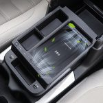 HFC-1003-01 CAR QI Standard Wireless Ladegerät 10W schnelles Ladevorgang für Honda CR-V 2017-2022, links und rechts Fahrt – Bild 6
