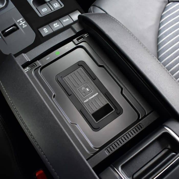 HFC-1065 CAR QI Standard Wireless Ladegerät 10W schnelles Ladevorgang für Toyota Highlander 2022, links und rechts Fahrt – Bild 6