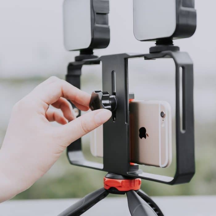 YELANGU PC203 YLG1801C Vlogging Live-Übertragung LED Selfie Light Smartphone Video Rig Griff Stabilisator Kunststoffhalterung Stativ-Kits – Bild 9