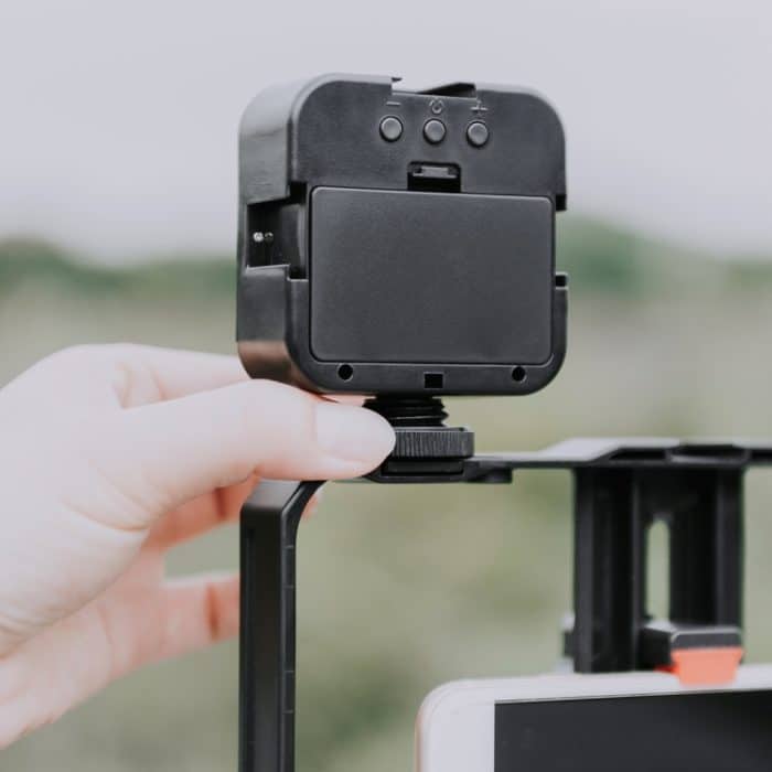 YELANGU PC203 YLG1801C Vlogging Live-Übertragung LED Selfie Light Smartphone Video Rig Griff Stabilisator Kunststoffhalterung Stativ-Kits – Bild 10