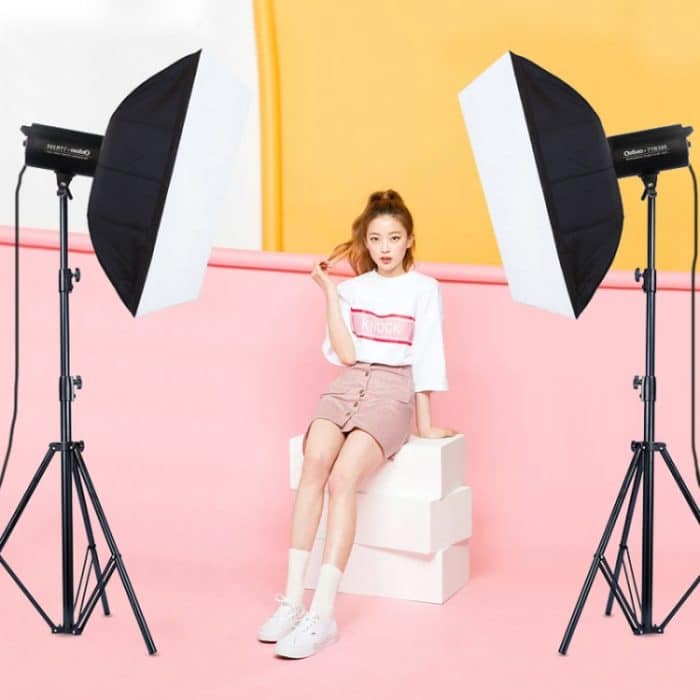 TRIOPO Oubao TTR300W Studio Flash mit E27 150W Glühbirne – Bild 11