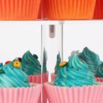 YX065 Quadratischer Cupcake-Ständer aus Acryl mit 4 Etagen – Bild 9