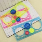 10 PCS Creative Million Flower Ruler Geometrische Lernregeln Zeichenwerkzeuge Behoben Student Painting Set Kreative, zufällige Farblieferung – Bild 3