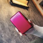 Namenskartenetui aus Aluminiumlegierung und hochwertigem ABS-Harz. Antimagnetisches Bankkartenetui, zufällige Farblieferung – Bild 6