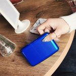 Namenskartenetui aus Aluminiumlegierung und hochwertigem ABS-Harz. Antimagnetisches Bankkartenetui, zufällige Farblieferung – Bild 7