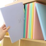 Bonbonfarbene Dokumententasche, mehrschichtig, 5 in den Ordner, zufällige Farblieferung – Bild 7