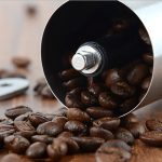 Tragbare konische Gratmühle Manuelle Edelstahl-Bohnenpfeffer-Handkurbel-Kaffeemühle, Geschenkbox-Paket – Bild 6