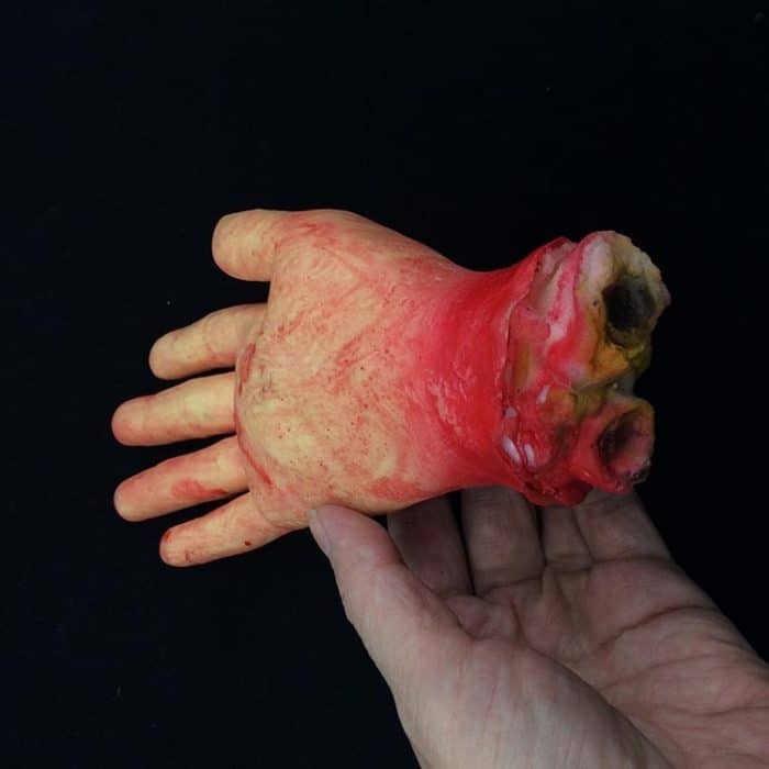 23cm Halloween Horror Requisiten Aprilscherz Party Prop Körperteile Dekoration 5 Finger Bloody Hand – Bild 4