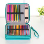 Buntstiftetui mit 96 Fächern, PU-Leder, zum Zeichnen, Skizzen, Aquarellstiften, Organizer mit Handschlaufe, 96 Slots Black, 96 Slots Gray, 96 Slots Magenta, 96 Slots Mint Green, 96 Slots Brown – Bild 3