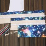 36 Slots Cosmic Galaxy Print Stifttasche Leinwand Bleistiftwickelvorhang Roll Up Bleistiftetui Schreibwarenbeutel – Bild 4