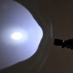 L-839 USB wiederaufladbarer Scheinwerfer Mini Portable XPE Glare LED Taschenlampe – Bild 7