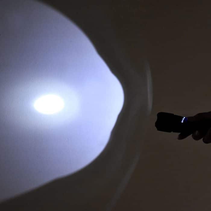 L-839 USB wiederaufladbarer Scheinwerfer Mini Portable XPE Glare LED Taschenlampe – Bild 7