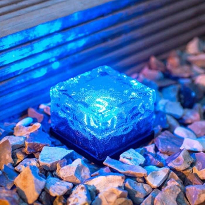Solarbetriebene quadratische LED-Einbauleuchte aus gehärtetem Glas für den Außenbereich, Gartendekorationslampe, IP55 wasserdicht, Größe: 7 x 7 x 5 cm, 7 x 7 x 5cm – Bild 4