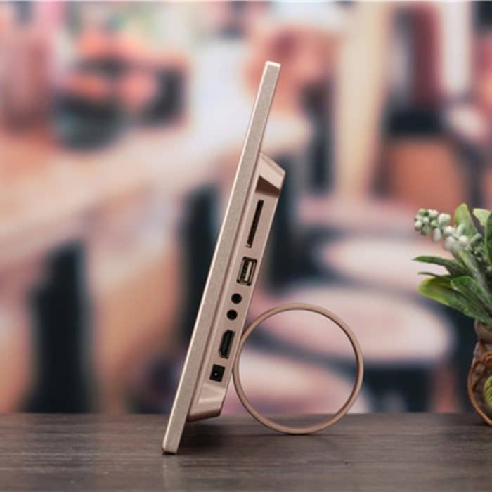 HSD1303 13,3 Zoll LED 1280x800 hochauflösend digitaler Fotorahmen mit Halter und Fernbedienung, Unterstützung von SD / MMC / MS -Karte / USB -Anschluss, US -Plug (Gold) – Bild 6