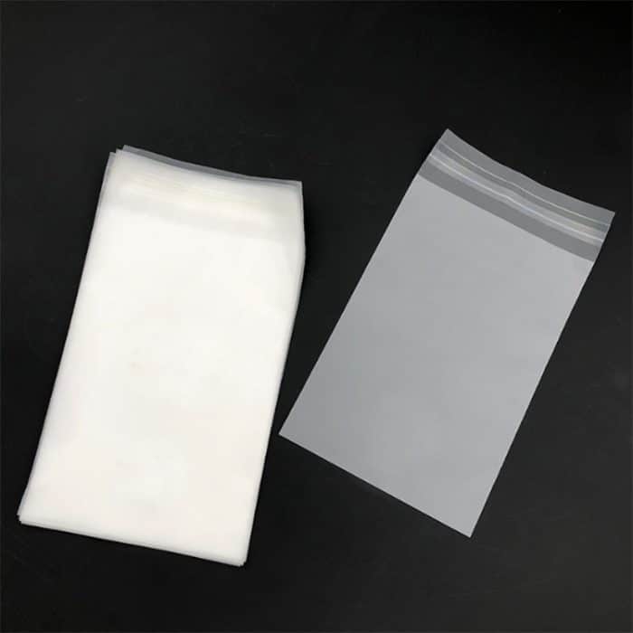 200 PCS Frosted Translucent CPE Selbstklebende Tasche Zip Lock Bag Verpackungstasche, Größe: 10x13 + 2cm – Bild 2