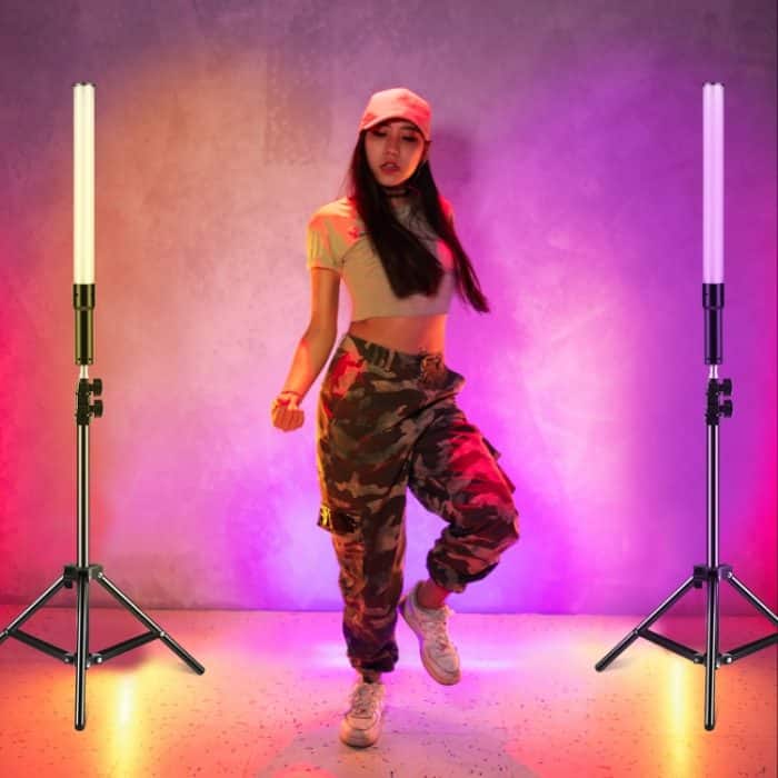 Puluz 122 LEDs Foto Handheld-Stick-Licht Full Color RGB-Fülllicht – Bild 8