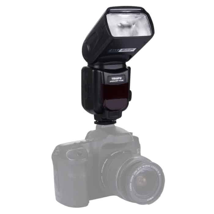 S-DCA-0427.jpg Triopo TR-950 Flash Speedlite für Canon / Nikon DSLR-Kameras – Bild 1
