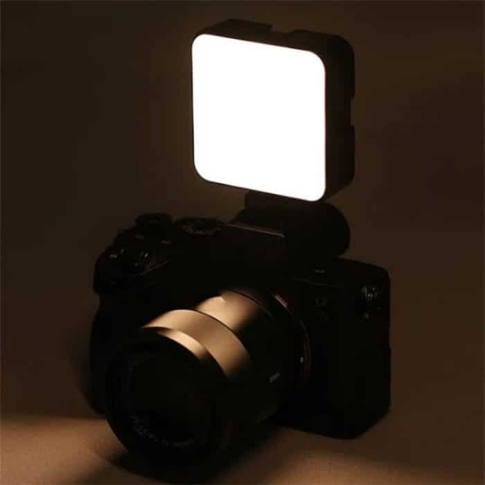 JMARY FM-59R Dimmbares Mini-Fülllicht für Videoaufnahmen mit 3 Cold Shoe-Halterungen – Bild 2