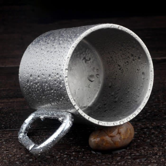 Doppelwandige Kaffeetasse aus Edelstahl mit Karabinergriff und zufälliger Farblieferung – Bild 6