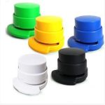 Kein Heftpapier Loseblatthefter Luft Nadelfreier Binder, zufällige Farblieferung