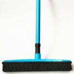 2 Stück Haustier-Teppich-Haarentfernungsbesen, Schaben, staubfreier Handwaschmopp, Gummi-Bodenbürste, Blue, Green, Red, Yellow, Grass Green – Bild 2