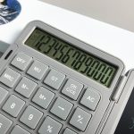 Wiederaufladbarer Schreibtafel-Rechner, tragbares Multifunktions-LCD-Handschriftbrett für Schüler, Gray – Bild 3