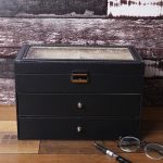 Dreischichtiges Brillenetui mit 18 Gittern, individuelle Sonnenbrillen-Aufbewahrungsbox aus PU-Leder, Size: 33.5x19.5x22.5 cm – Bild 2