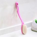 Schuhbürste aus Kunststoff mit langem Griff, praktische Mehrzweck-Reinigungsbürste, weiches Haar, Riemen, Seil, Kleidungsbürste, Farbe, zufällige Lieferung