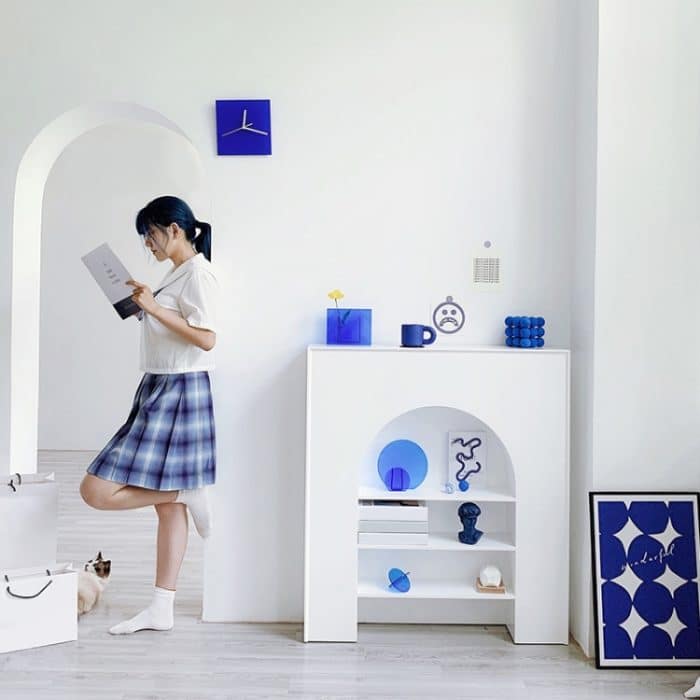 Studio-Hintergrund-Ornament-Foto-Requisiten, Translucent Blue Round Sheet, Translucent Blue Cross Circle, Blue Round Acrylic Ornament, Blue Square Acrylic Ornament, Acrylic Clock, Translucent Acrylic Clock, Blue Ball Rubik Cube, Blue Plaster... – Bild 6