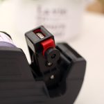 Deli 7500 Handheld-Etikettendrucker mit Datums- und Chargennummer, With 2 Ink Wheel +1 Roll Price Tag – Bild 6