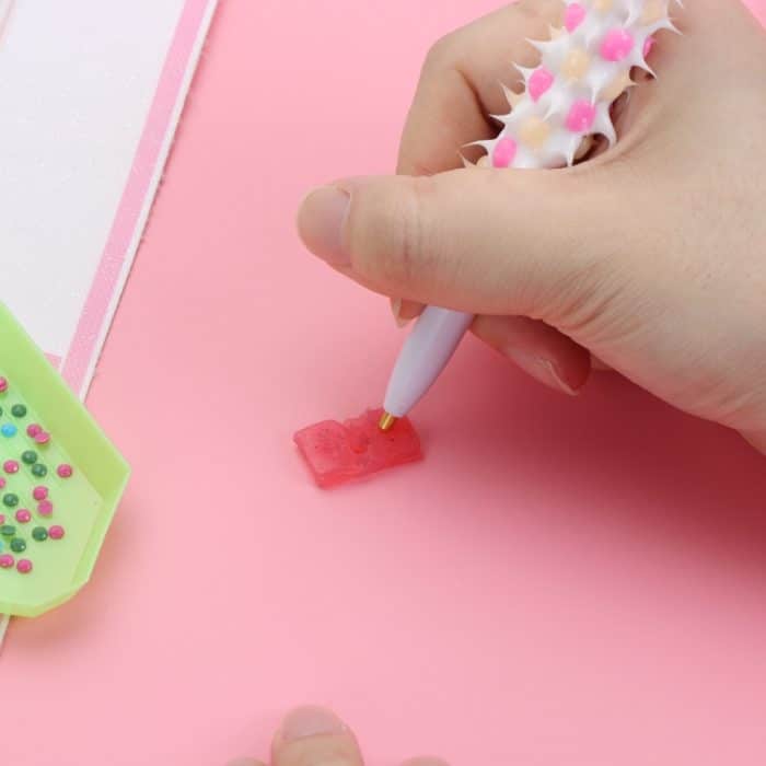 2 Stück Mace Diamonds Malstifte Stickerei Nähzubehör, Pink, Blue, Rose Red, Yellow – Bild 5