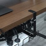 Unter der Desk Kabelbewirtschaftungsablage Kohlenstoffstahlkabel Organizer Kabellagerstange – Bild 5