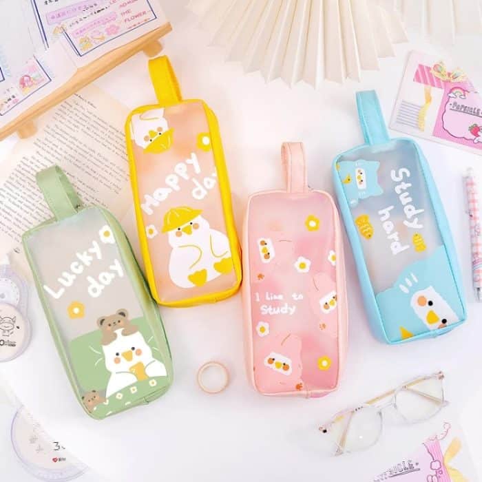 Niedliche Cartoon-Schreibwarentasche aus PVC mit großem Fassungsvermögen – Bild 2