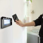 ZT-6330 3-in-1 PU-Leder-Ausweishülle mit einziehbarer Schnalle und Halter – Bild 6