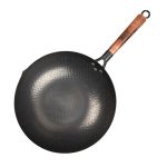 Vintage traditionelle handgemachte unbeschichtete Wok-Pfanne, 32cm with Wooden Cover – Bild 2