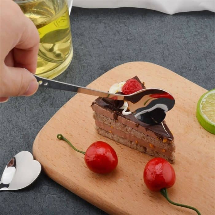 2 PCS Edelstahl Löffel Tragbare Metall Kaffee Teelöffel Kreative Liebe Herzförmige Hochzeit Party Geschenk Geschirr, Silver Single Hole Love, Silver Porous Love, Gold Single Hole Love, Rose Gold Porous Love, Blue Porous Love, Colorful Porous Love – Bild 7