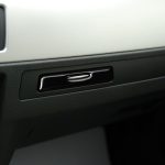 Für BMW 3er E90 2005–2012, 2 Stück Auto-Getränkehalter, dekorativer Aufkleber, Links- und Rechtsantrieb, universell – Bild 4