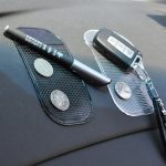 4 Stück Auto Anti-Rutsch-Matte Super Sticky Pad für Telefon / GPS / MP4 / MP3 – Bild 5