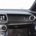 3 in 1 Auto Carbon Faser Beifahrer Zentralbedienfeld Dekorativer Aufkleber für Chevrolet Camaro 2017-2019, Linkslenker – Bild 6