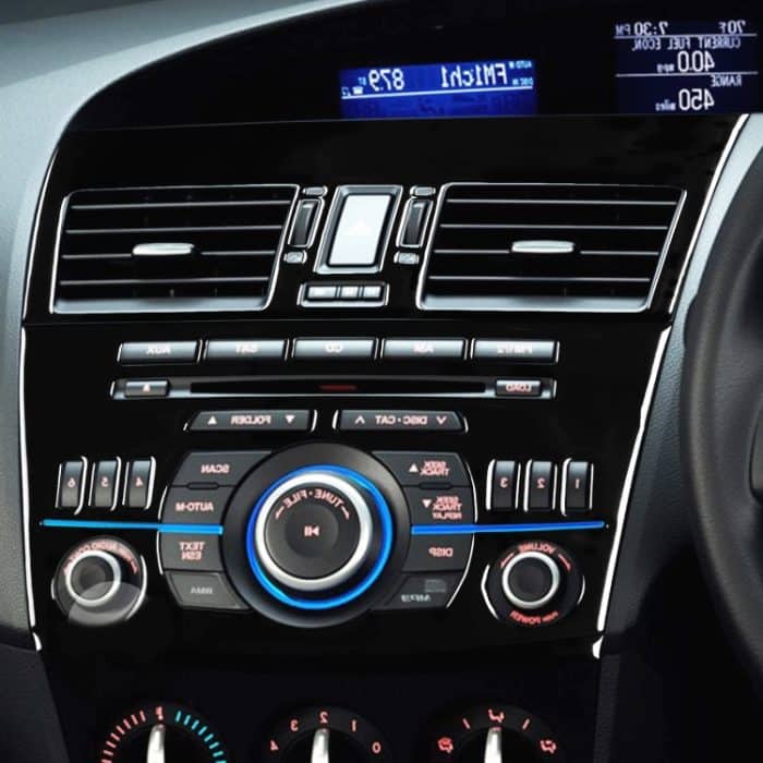 Für Mazda 3 Axela 2010–2013 4-in-1-Auto-Zentralsteuerungs-Radio-Set, ein dekorativer Aufkleber, Rechtsantrieb – Bild 5