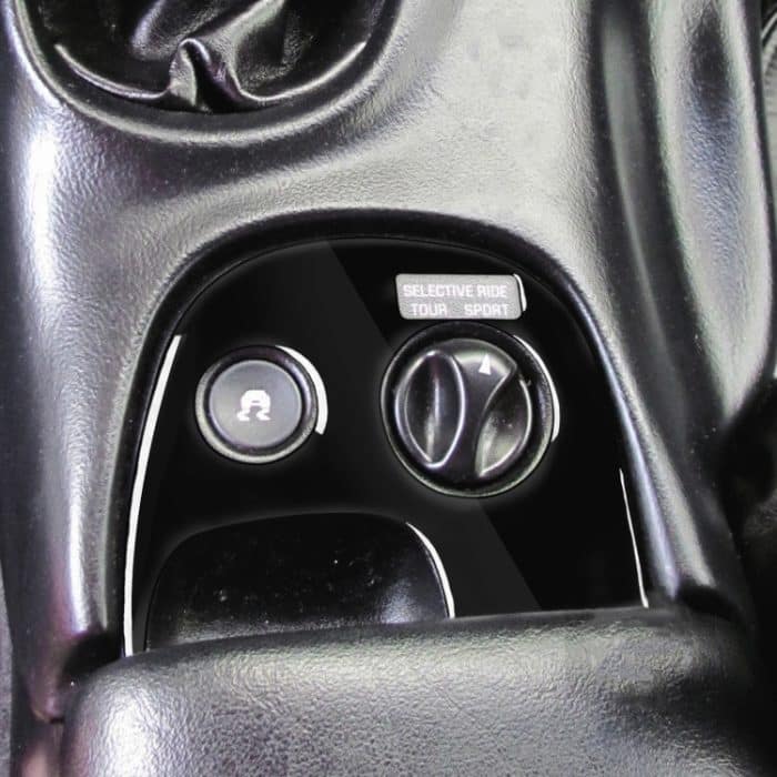 Für Chevrolet Corvette C5 1998–1999 Auto untere Konsole A mit dekorativem Aufkleber Traktionskontrolle, linker Antrieb – Bild 5