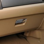 2 teile / satz Kohlenstofffaser-Automobilkastenöffnungsrahmen Dekorativer Aufkleber für Honda CRV 2007-2011, Rechtsfahrt – Bild 5