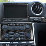 2 PCS Car Carbon Fiber Navigationsinstrument Dekorativer Aufkleber für Nissan GTR R35 2008-2016, Rechtslenker – Bild 5