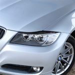 1 Paar Kohlefaser-Autolampen-Augenbrauen-dekorativer Aufkleber für BMW E90 / 318i / 320i / 325i 2009-2012, Lamp Eyebrow(Three Color), Lamp Eyebrow