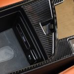 2 in 1 Auto Kohlenstofffaser Armlehnenkasten Dekorative Aufkleber für Alfa Romeo Giulia 2017-2019, Rechtsfahrt – Bild 5