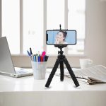 Flexibler Mini-Oktopus-Stativhalter aus Schaumstoff mit Telefonklemme und Fernbedienung – Bild 2