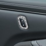 Für Ford Mustang Mach E 2021 Autotürverriegelungsknopf Diamant dekorativer Aufkleber, linker Antrieb – Bild 5