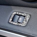 Für BMW 3er E90 / 320i / 325i 2005–2012, Auto-Fensterheber-Panel, 35,8 cm, Diamant-dekorativer Aufkleber, linker Antrieb – Bild 5