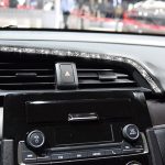 Für Honda Civic 2016–2019, Auto-Zentralsteuerung, Luftauslässe, oberer Diamant-dekorativer Aufkleber, Linkslenker – Bild 5